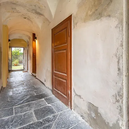 Historic Borgo Campidoglio 5 *