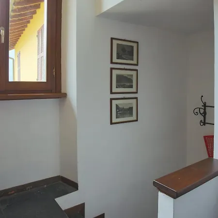 Apartment Historic Borgo Campidoglio 5 Lenno