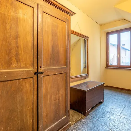 דירה Historic Borgo Campidoglio 5 לנו