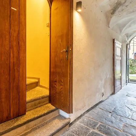 Historic Borgo Campidoglio 5 * לנו