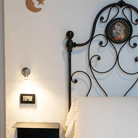 Historic Borgo Campidoglio 5 דירה לנו